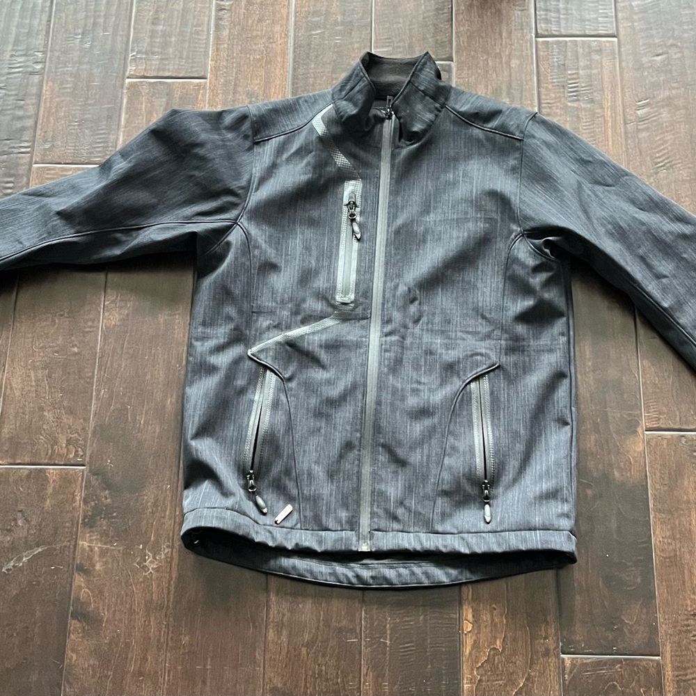 Dryve Men's Gray Performance Jacket